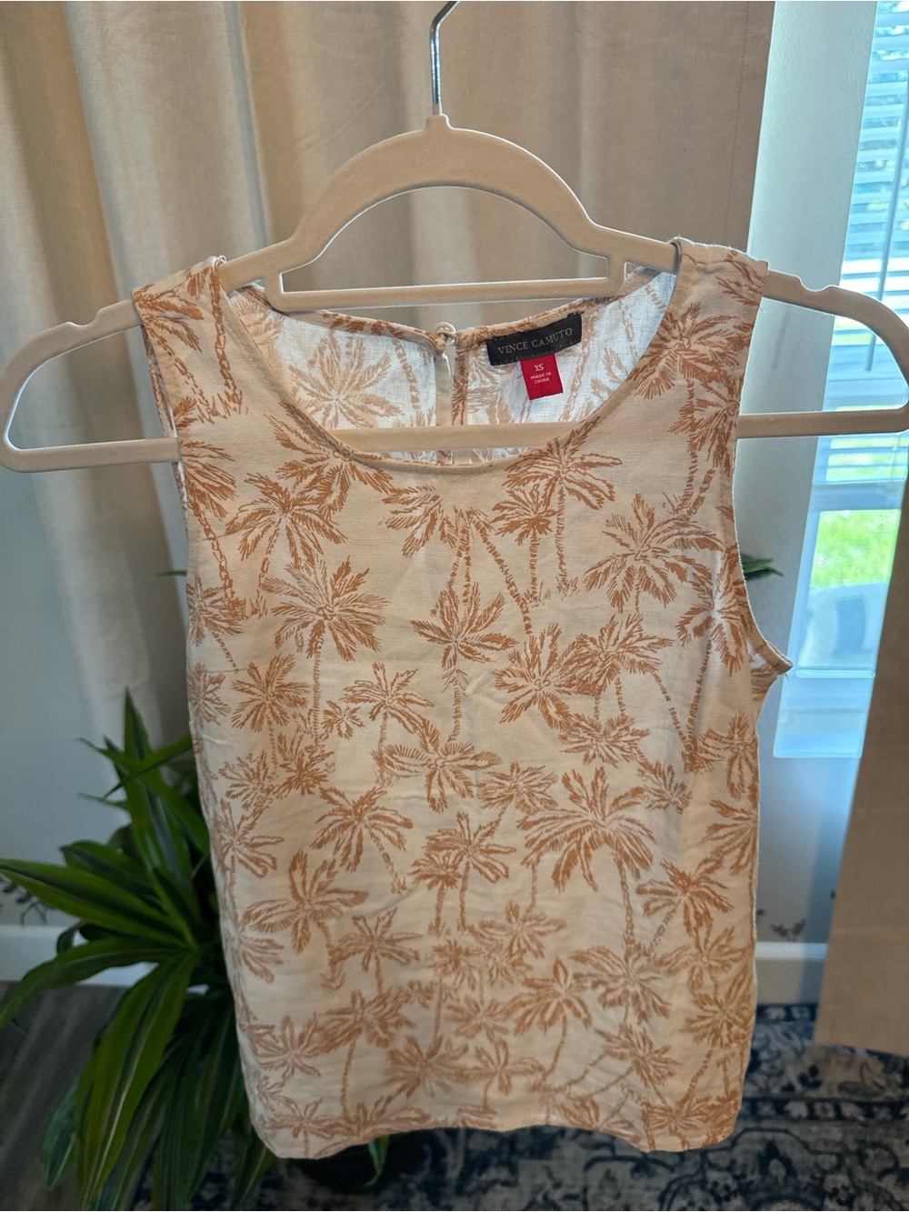 Vince Camuto Cream Tank with Tan Palm Motif